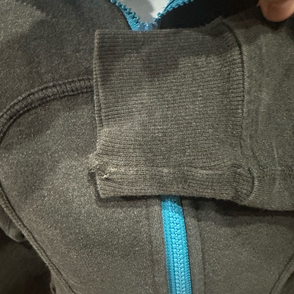 Lululemon grey/turquoise scuba hoodie size 4 - Picture 5 of 6